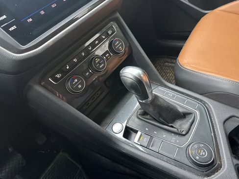 Used 2019 Volkswagen Tiguan S image 23