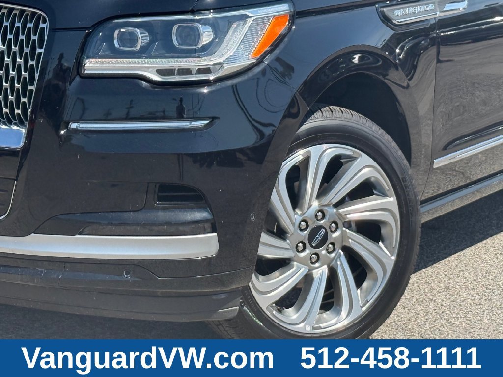 Used 2024 Lincoln Navigator L Reserve AWD/4WD image 5