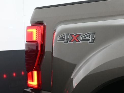 Used 2022 Ford F350 King Ranch image 50