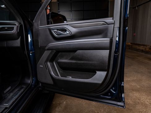 Used 2024 GMC Yukon AT4 w/ AT4 Premium Package image 36