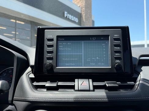 Used 2019 Toyota RAV4 XLE FWD image 24