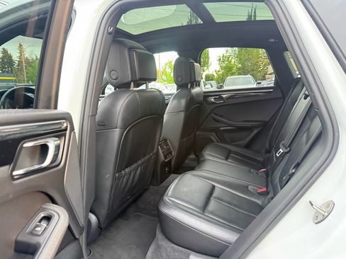 Used 2015 Porsche Macan S AWD/4WD image 8