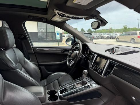Used 2016 Porsche Macan S AWD/4WD image 28