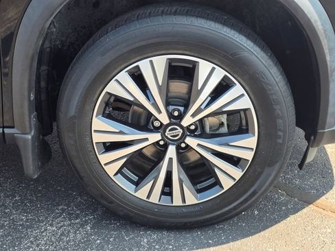 Used 2021 Nissan Rogue SV FWD image 16