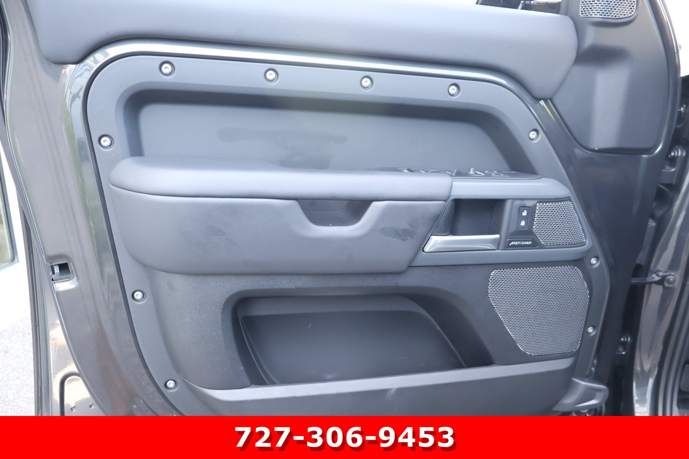 Used 2024 Land Rover Defender 110 X AWD/4WD image 13