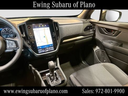 Used 2025 Subaru Forester Premium AWD/4WD image 25