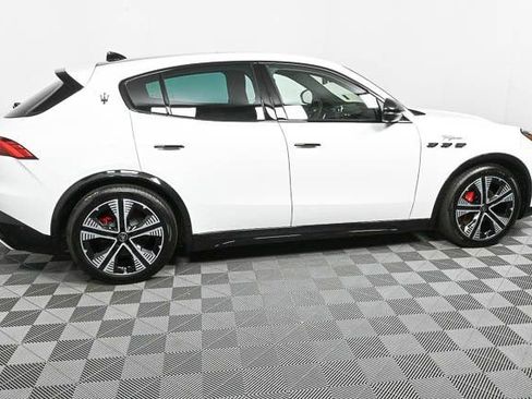 New 2025 Maserati Grecale Folgore image 28