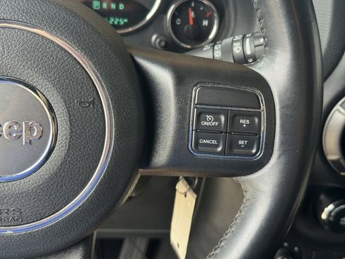 Used 2018 Jeep Wrangler Sport image 24