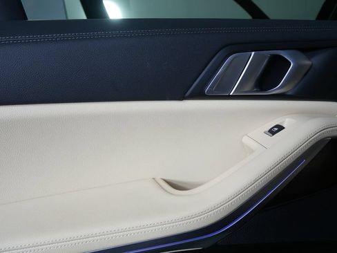 Used 2020 BMW X5 sDrive40i w/ Premium Package RWD image 12