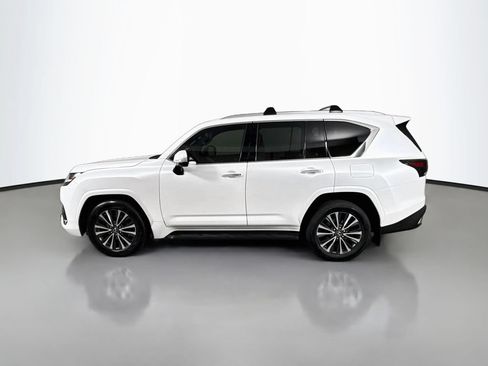 Used 2022 Lexus LX 600 4WD w/ Interior Upgrade Package image 8