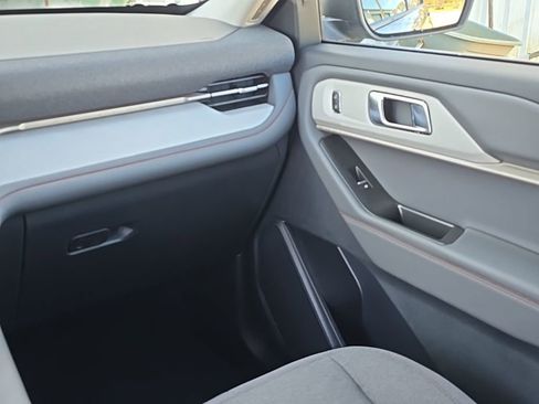 New 2026 Ford Explorer Active image 21