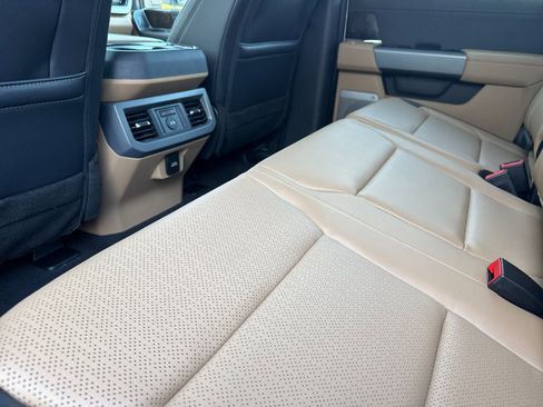 New 2026 Ford F250 Lariat w/ Chrome Package image 12