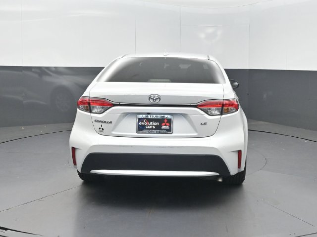 Used 2022 Toyota Corolla LE FWD image 31