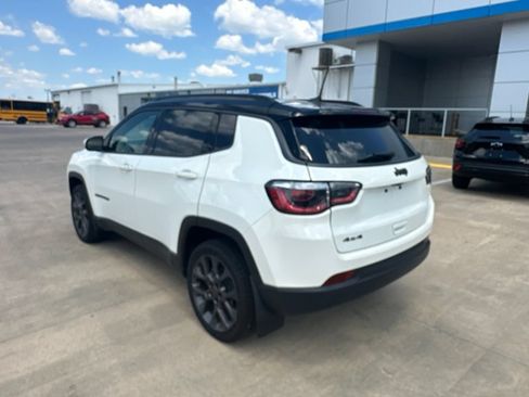 Used 2020 Jeep Compass High Altitude AWD/4WD image 30