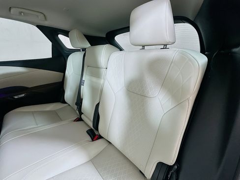 Used 2025 Lexus RX 350 Premium Plus w/ Accessory Package (Z1) image 24