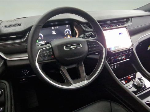 New 2025 Jeep Grand Cherokee L Limited image 15