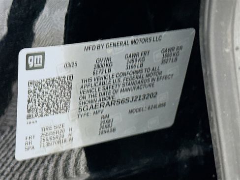 Used 2025 Buick Enclave Preferred image 12