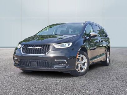 Used 2021 Chrysler Pacifica Limited