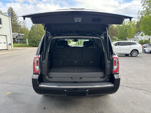 Used 2016 GMC Yukon Denali w/ Open Road Package AWD/4WD image 18
