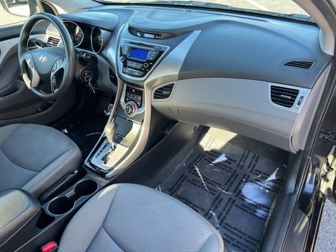 Used 2013 Hyundai Elantra GLS w/ Preferred Pkg FWD image 26