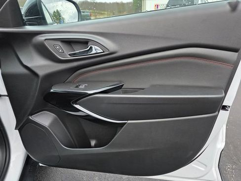 New 2026 Chevrolet Trax RS FWD image 18
