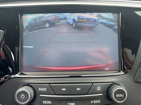 Used 2019 Buick Envision Essence AWD/4WD image 23