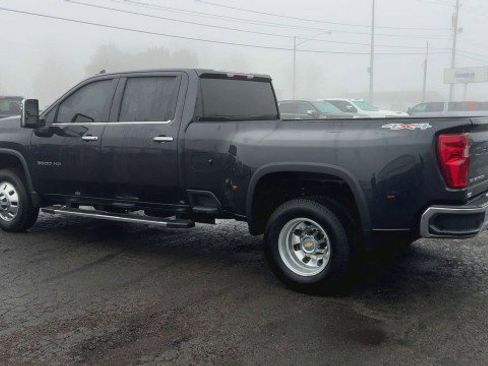 Used 2024 Chevrolet Silverado 3500 LTZ w/ LTZ Convenience Package image 6