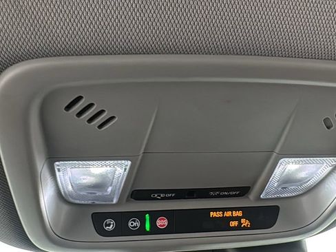 Used 2024 Chevrolet Malibu LT image 27