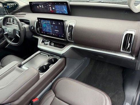 New 2025 Ford Expedition Max Platinum w/ Platinum Ultimate Package image 17