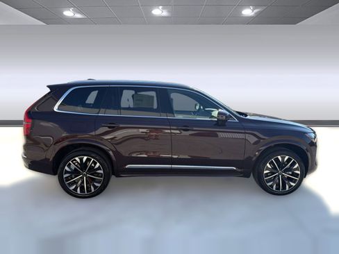 Certified 2026 Volvo XC90 B5 Core w/ Protection Package AWD/4WD image 8