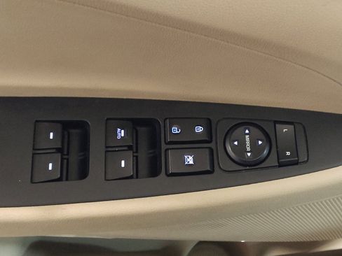 Used 2017 Hyundai Tucson Sport FWD image 27