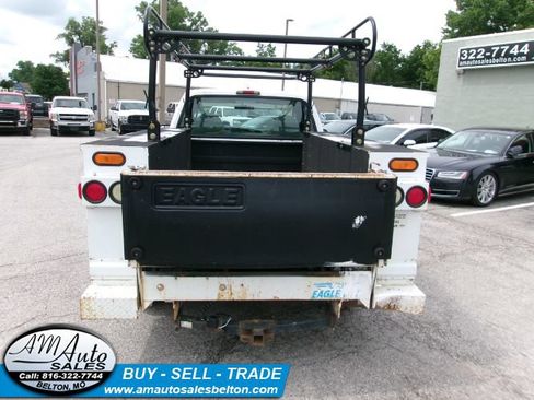 Used 2006 Ford F250 XL RWD image 3