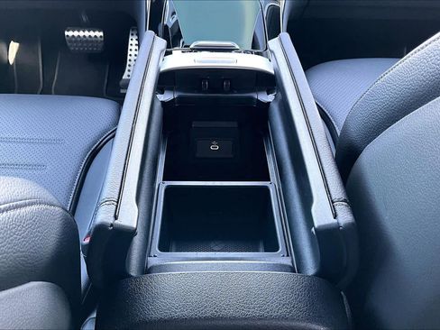 Certified 2025 Mercedes-Benz GLC 350e GLC 350e image 35