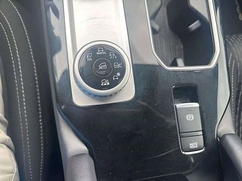 Used 2025 Mitsubishi Outlander ES AWD/4WD image 13