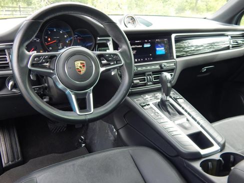 Used 2021 Porsche Macan AWD/4WD image 14