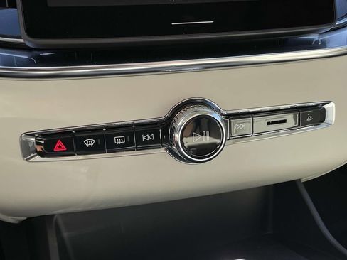 New 2026 Volvo XC90 B6 Ultra image 19