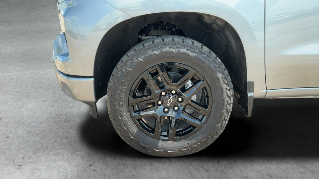 Used 2026 Chevrolet Silverado 1500 Custom w/ LPO, Dark Essentials Package AWD/4WD image 25