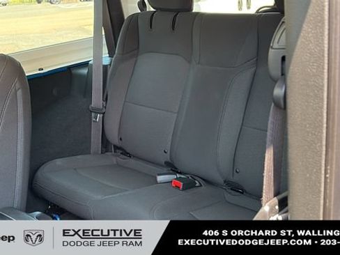 Used 2023 Jeep Wrangler Sport AWD/4WD image 19