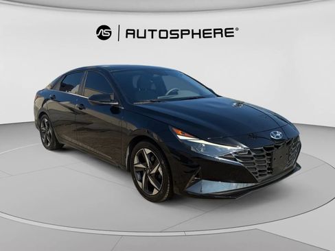 Used 2021 Hyundai Elantra SEL w/ Convenience + Premium Package FWD image 11