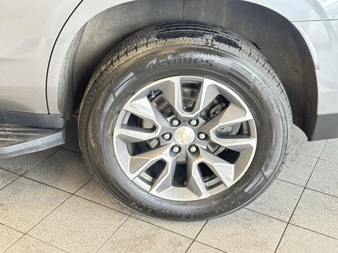 Used 2022 Chevrolet Tahoe LT w/ LT Signature Package image 17