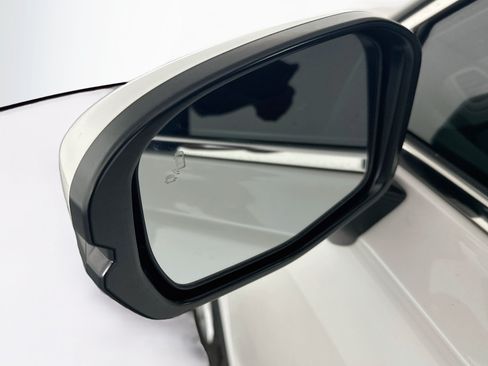 Used 2025 Honda CR-V EX image 16