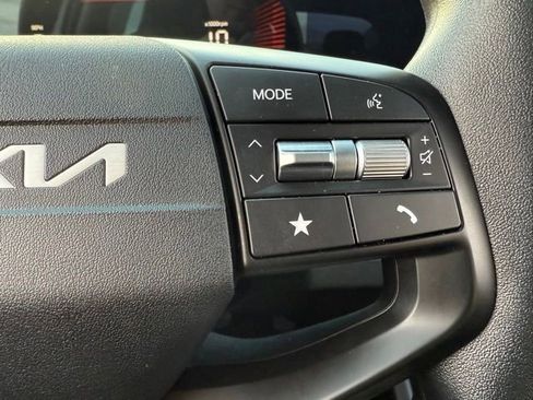 Certified 2025 Kia K4 LXS image 11