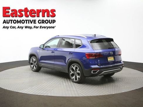 Used 2022 Volkswagen Taos SEL image 63