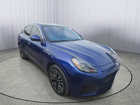 Used 2024 Maserati Grecale GT AWD/4WD image 16