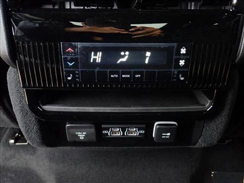 New 2026 Jeep Grand Wagoneer L Limited AWD/4WD image 11