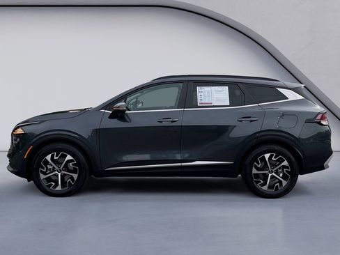 Used 2025 Kia Sportage EX w/ Premium Package FWD image 2