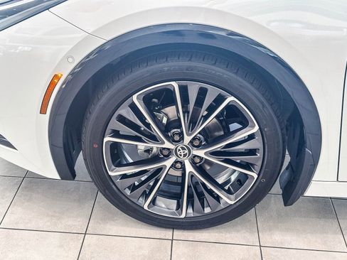 New 2026 Toyota Prius Limited FWD image 11