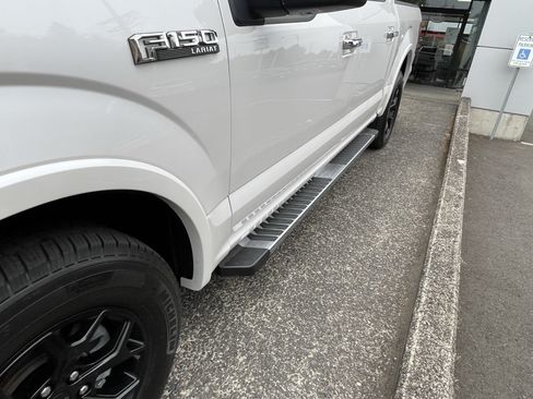 Used 2017 Ford F150 Lariat RWD image 10