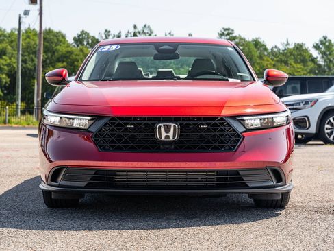 Used 2025 Honda Accord LX image 2