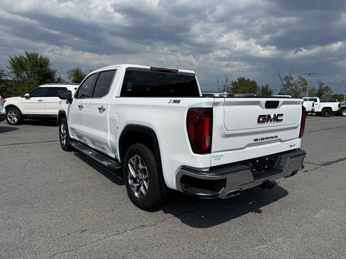 Used 2022 GMC Sierra 1500 SLT w/ SLT Premium Package AWD/4WD image 4